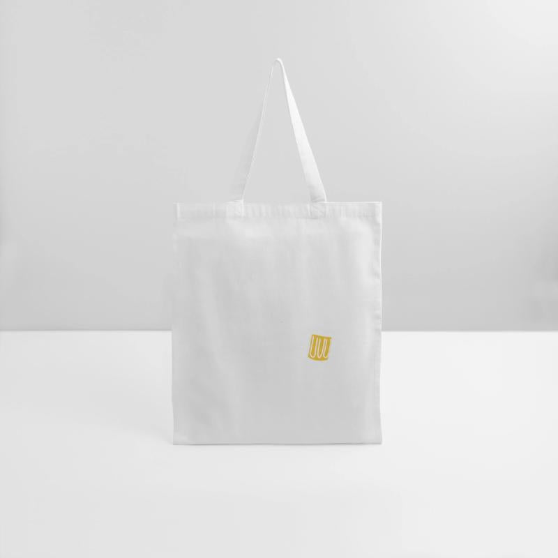 Eyeliner On Point, Dont Mind The Beer Belly